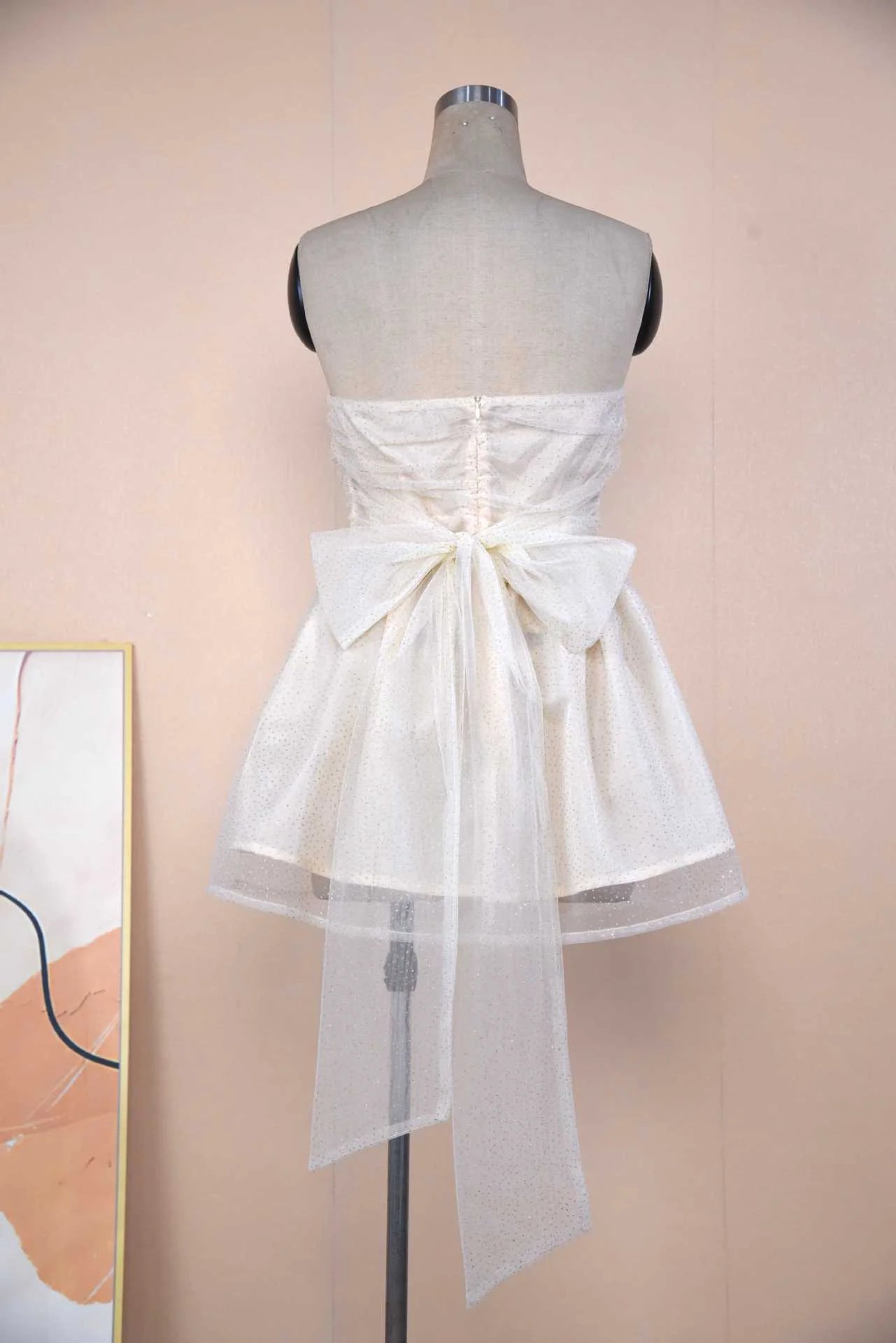 Elegant Mesh Lace Tube Dress with Back Bow Detail
